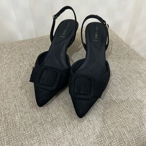 Anne Klein Black Pointed Slingback Heels